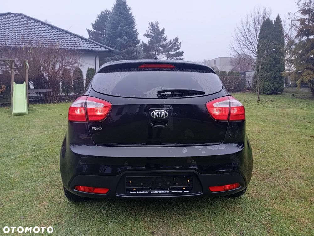 Kia Rio 1.4 Fifa World Cup Edition - 15