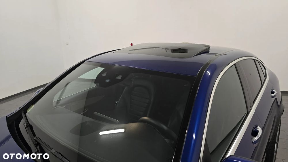 Mercedes-Benz GLC 300 d 4Matic 9G-TRONIC AMG Line Plus - 9