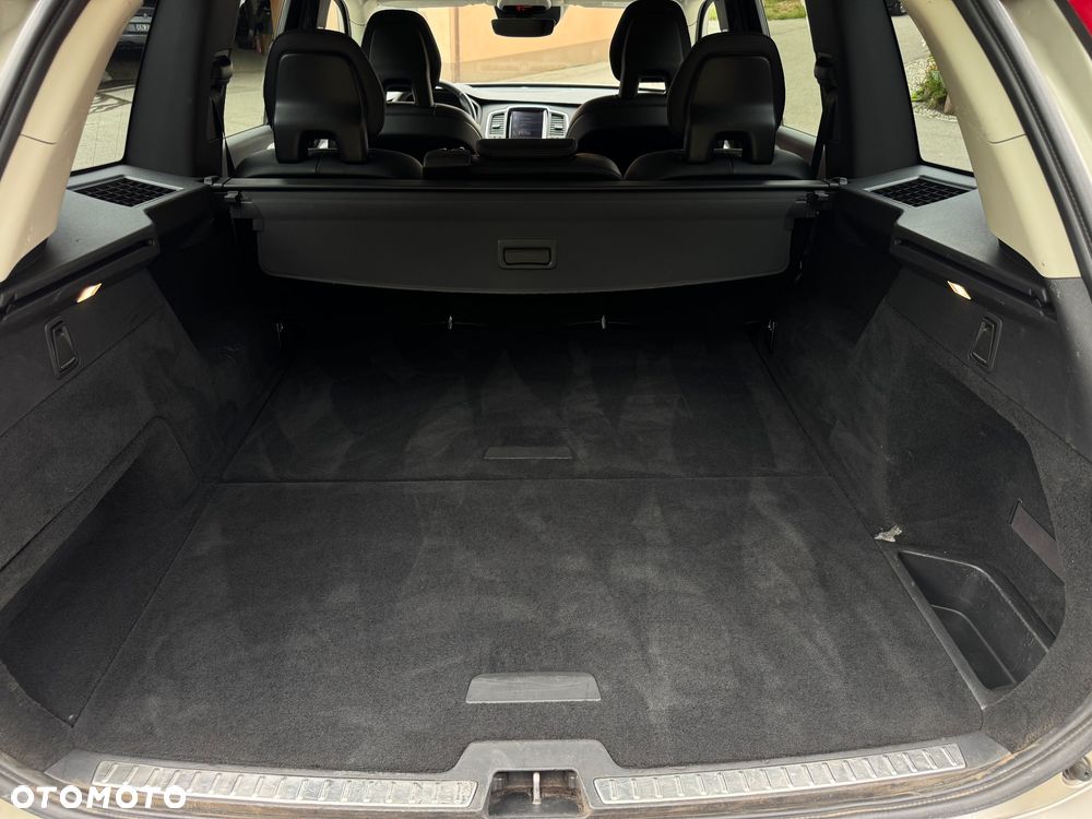 Volvo XC 90 D5 AWD Kinetic - 23