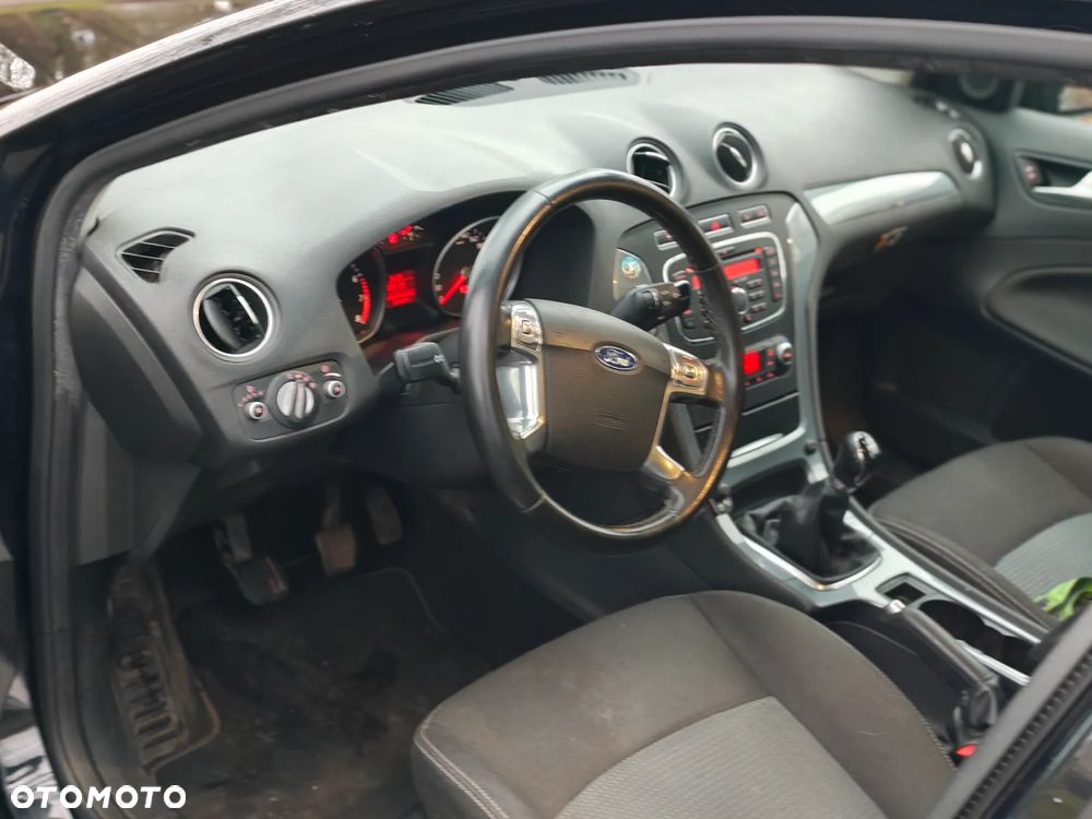 Ford Mondeo 2.0 FF Titanium - 8