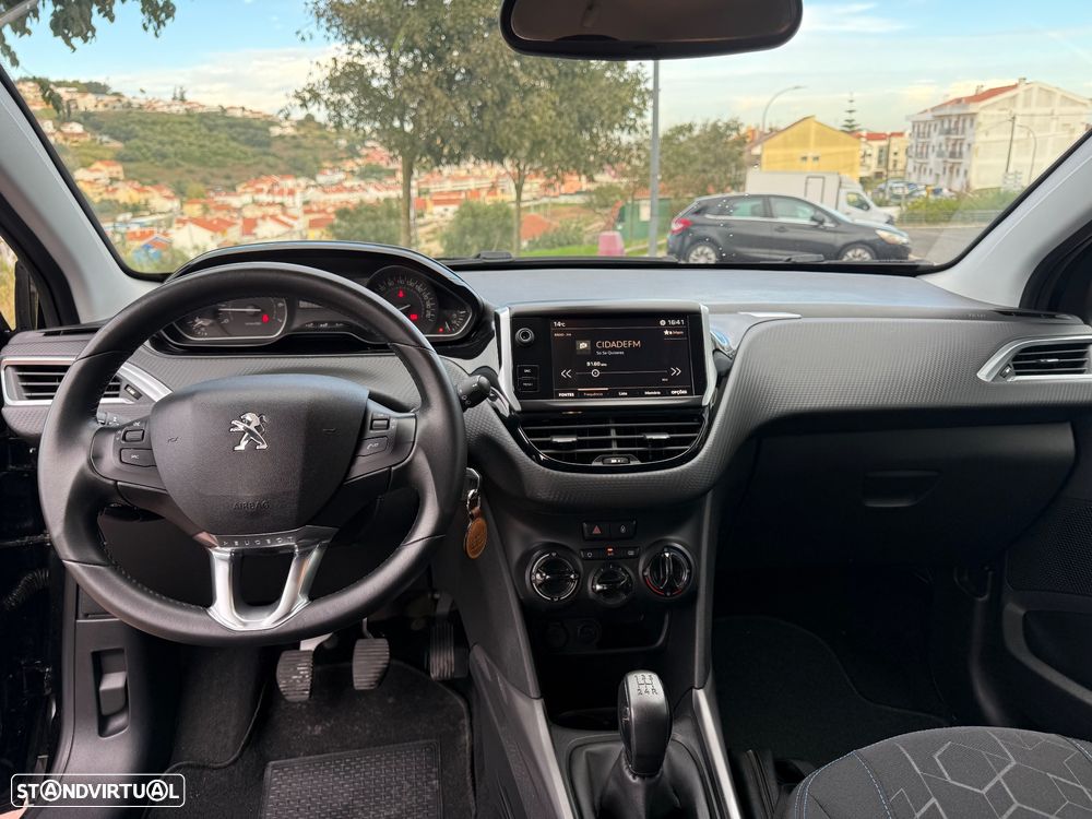 Peugeot 2008 1.2 PureTech Style - 14