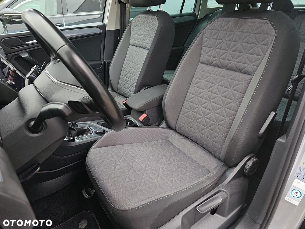 Volkswagen Tiguan - 13