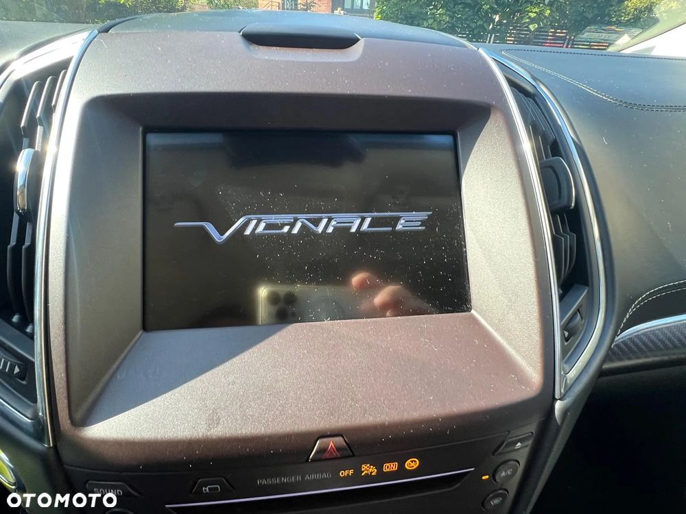 Ford S-Max - 14