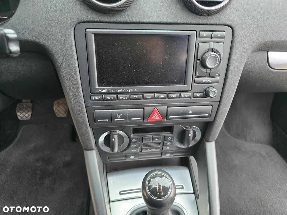 Audi A3 Sportback 1.6 Attraction - 6