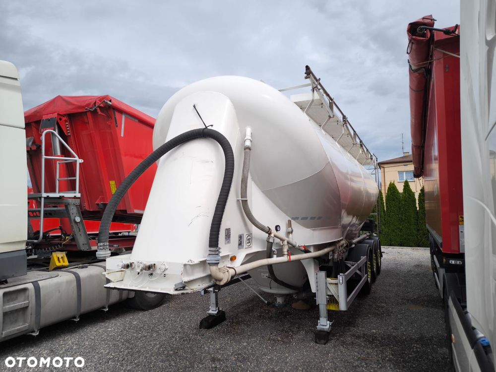 Spitzer CEMENTONACZEPA ZVVZ OMEPS 40m3, TARCZA SAF - 3