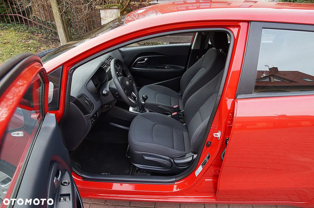 Kia Rio 1.2 Business Line - 14