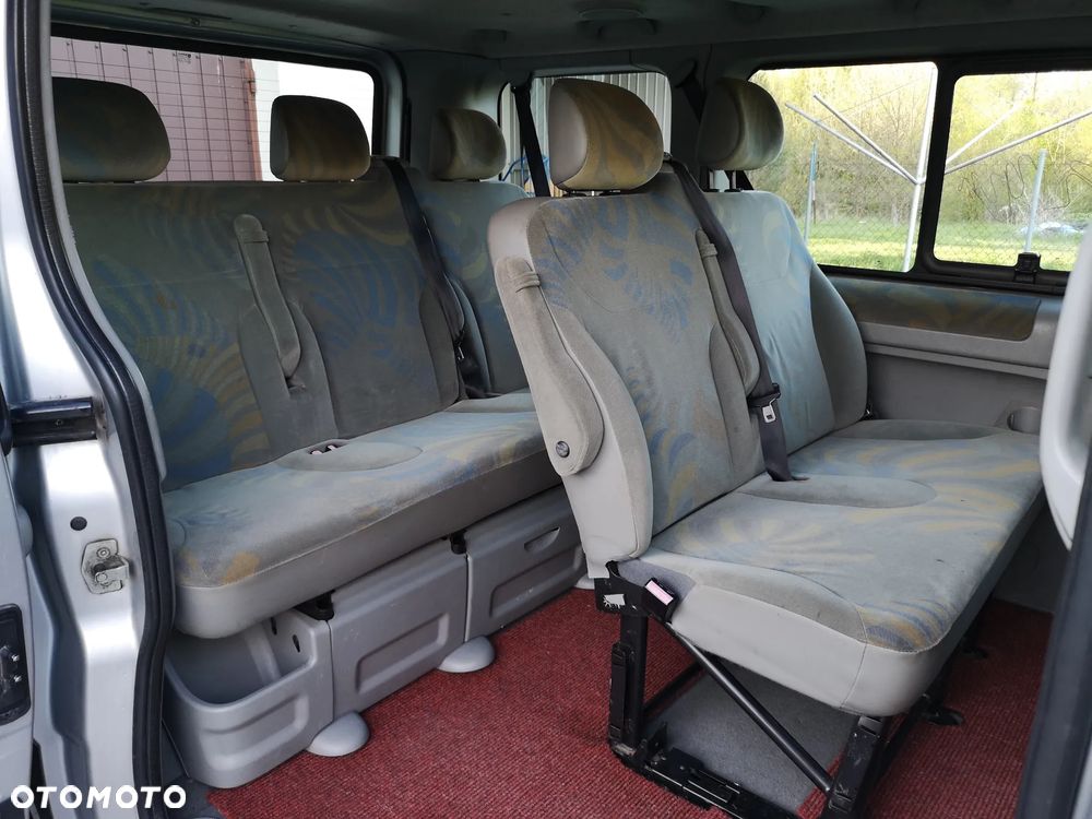 Renault Trafic - 19