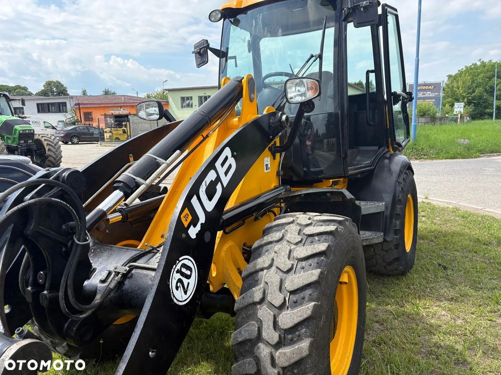 JCB 409 - 5