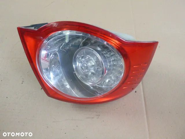 LAMPA LEWY TYŁ LEWA TYLNA VOLKSWAGEN JETTA V 05-10 - 10