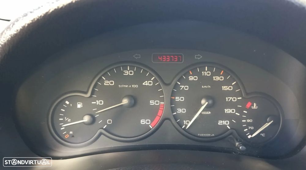 Peugeot 206 2.0 HDi XT — fotografia 14