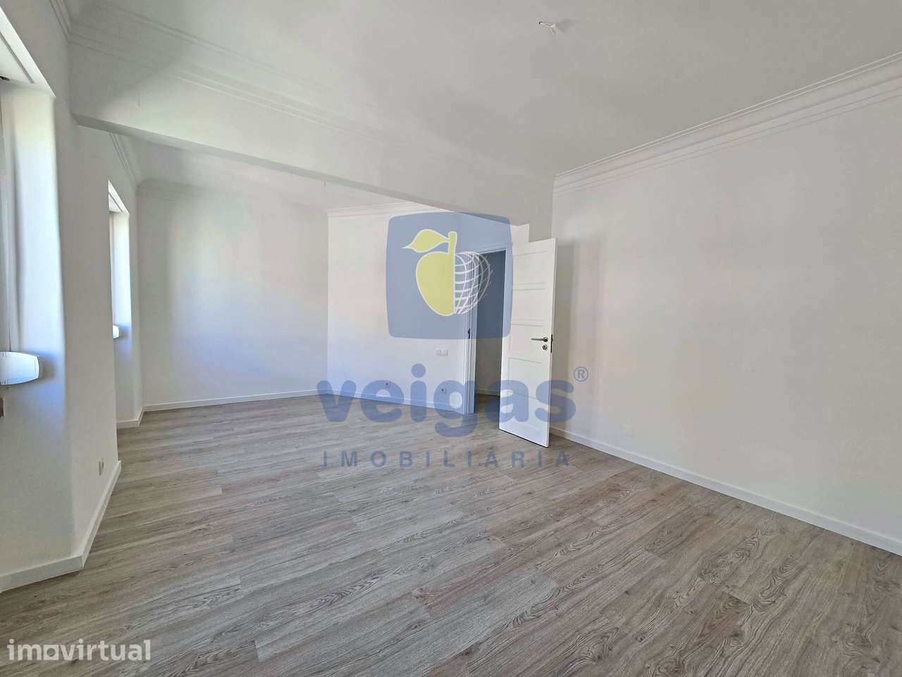 Apartamento T1 Renovado com 2 WC em São Vicente, Lisboa - Grande imagem: 2/31