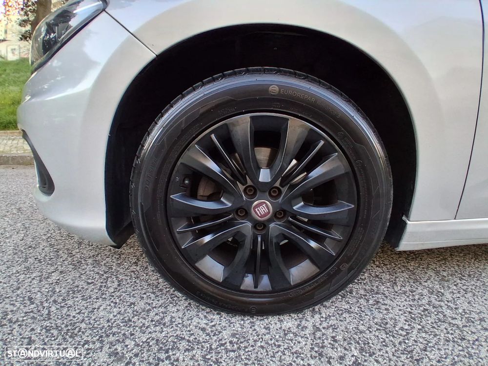 Fiat Tipo Station Wagon 1.4 Lounge - 33