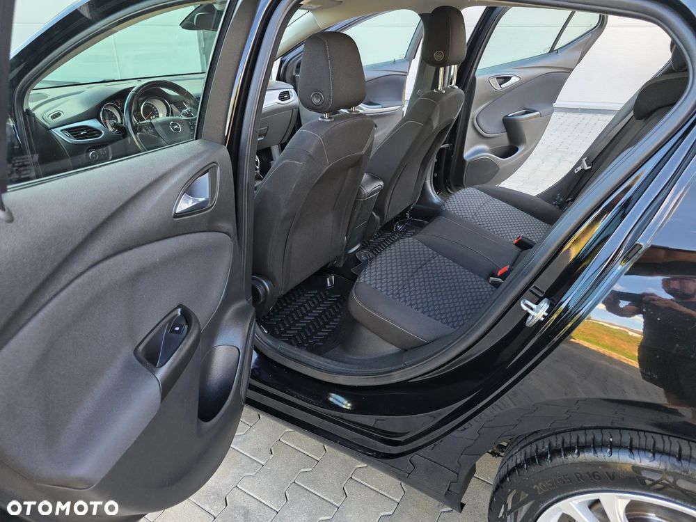 Opel Astra 1.2 Turbo Business Edition - 21