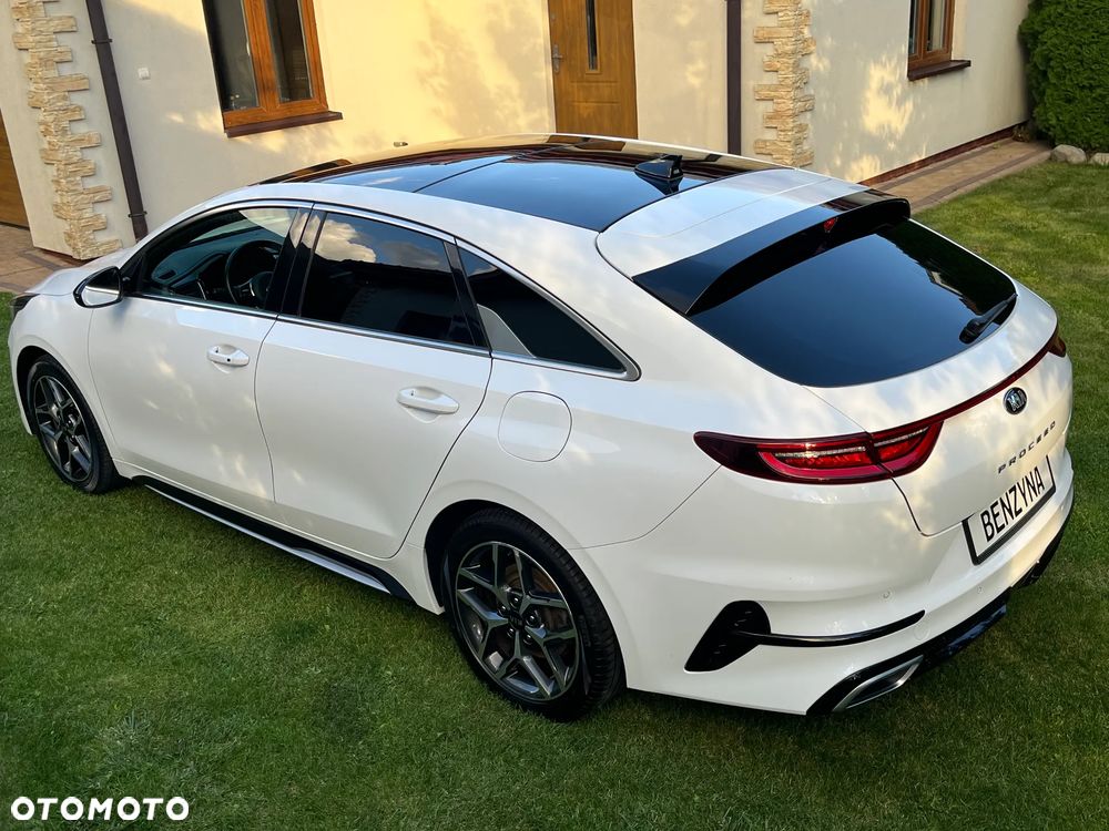 Kia Proceed