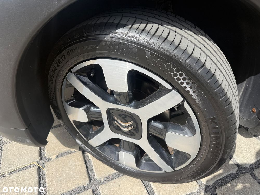 Citroën C4 Cactus 1.2 PureTech Shine - 26