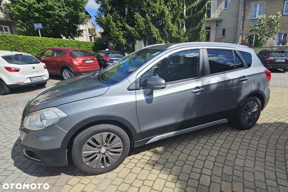Suzuki SX4 S-Cross 1.6 DDiS Elegance 4WD - 2
