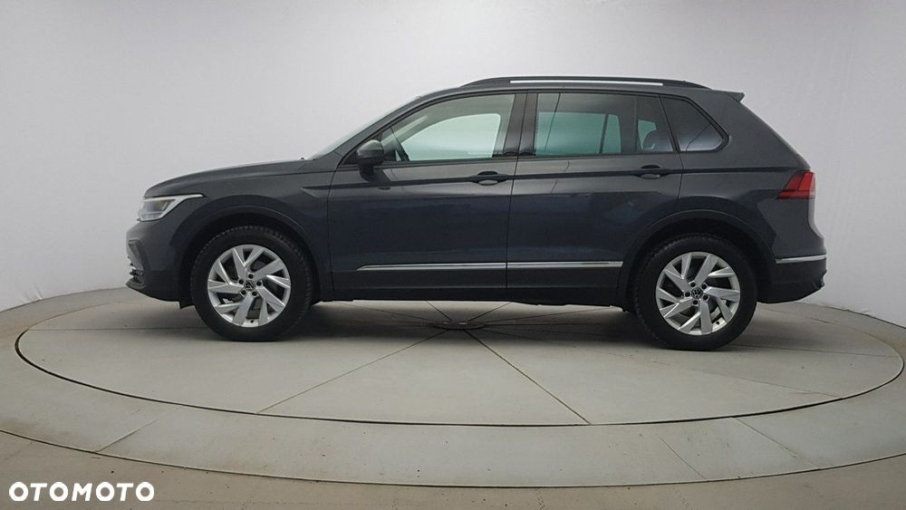 Volkswagen Tiguan - 4