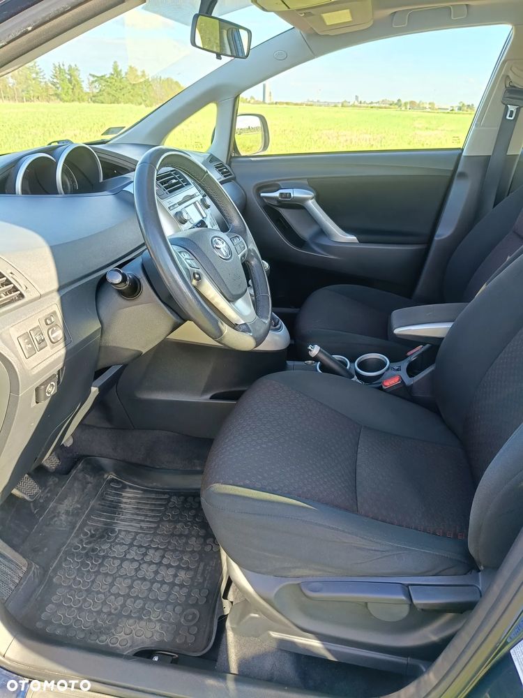 Toyota Verso 1.6 - 7