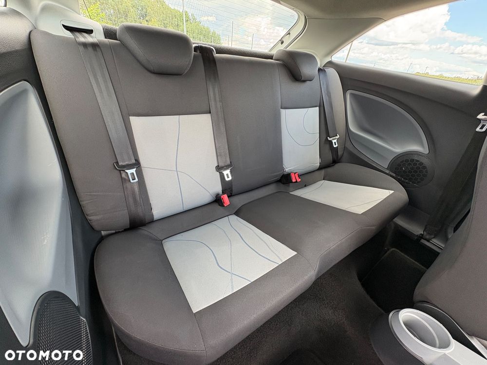 Seat Ibiza SC 1.4 16V Sport - 15