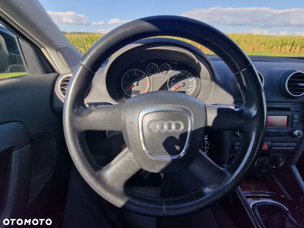 Audi A3 Sportback 2.0 TDI Ambiente - 13