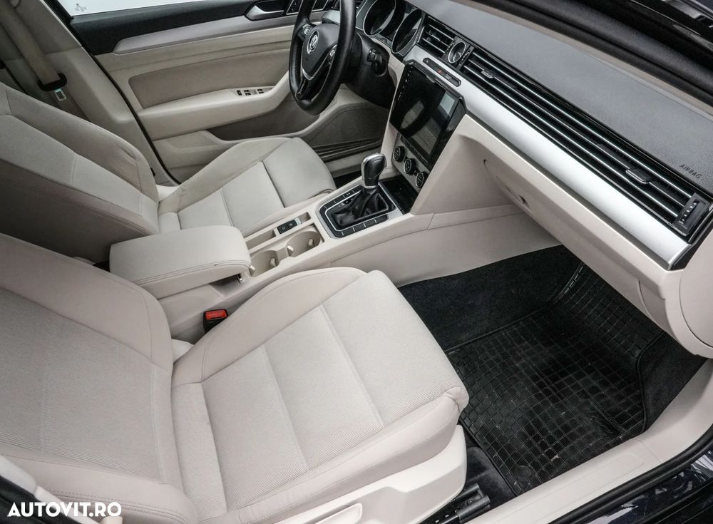 Volkswagen Passat 2.0 TDI DSG Highline - 12
