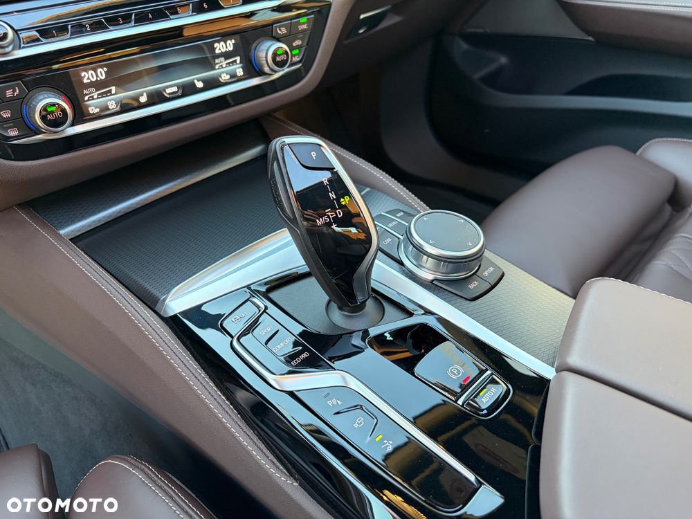BMW Seria 6 640i xDrive Edycja M Sport - 8