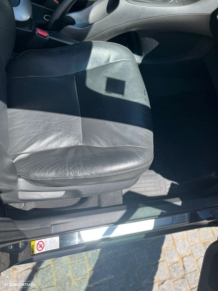 Toyota Auris 2.2 D-CAT Sol+HP - 7