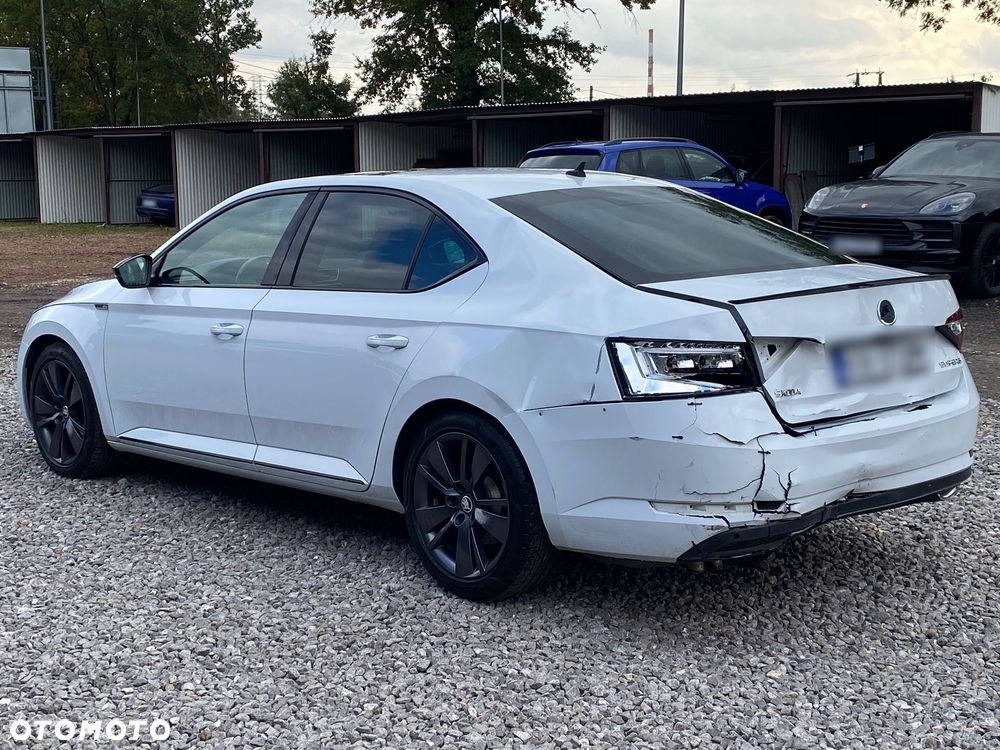 Skoda Superb 2.0 TDI Sportline DSG - 7