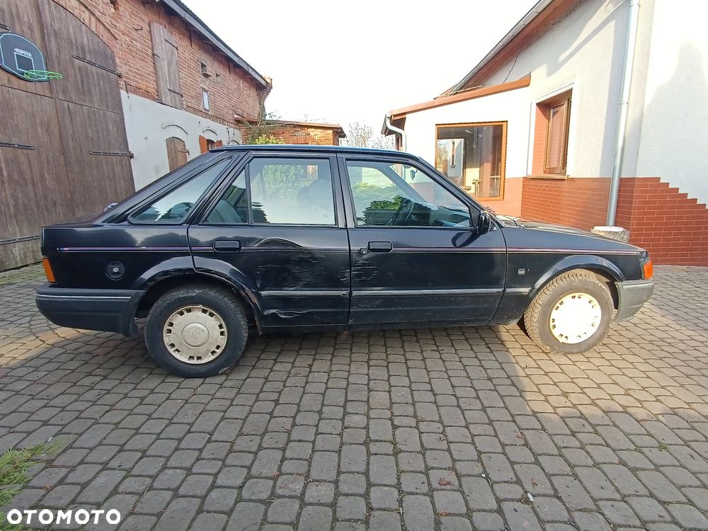 Ford Escort - 5