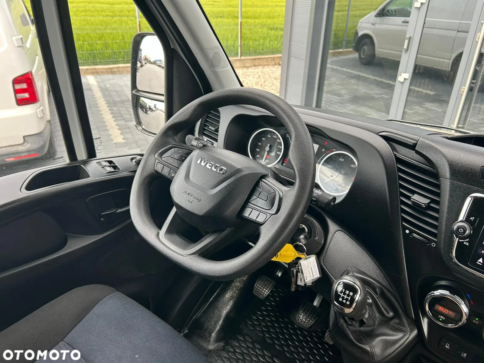 Iveco Daily 50C18 35C18 3.0 HPI Skrzynia 6,2m **KLIMA**NAVI**NA BLIŹNIAKACH**Wzmocniony**Niski przebieg** - 11