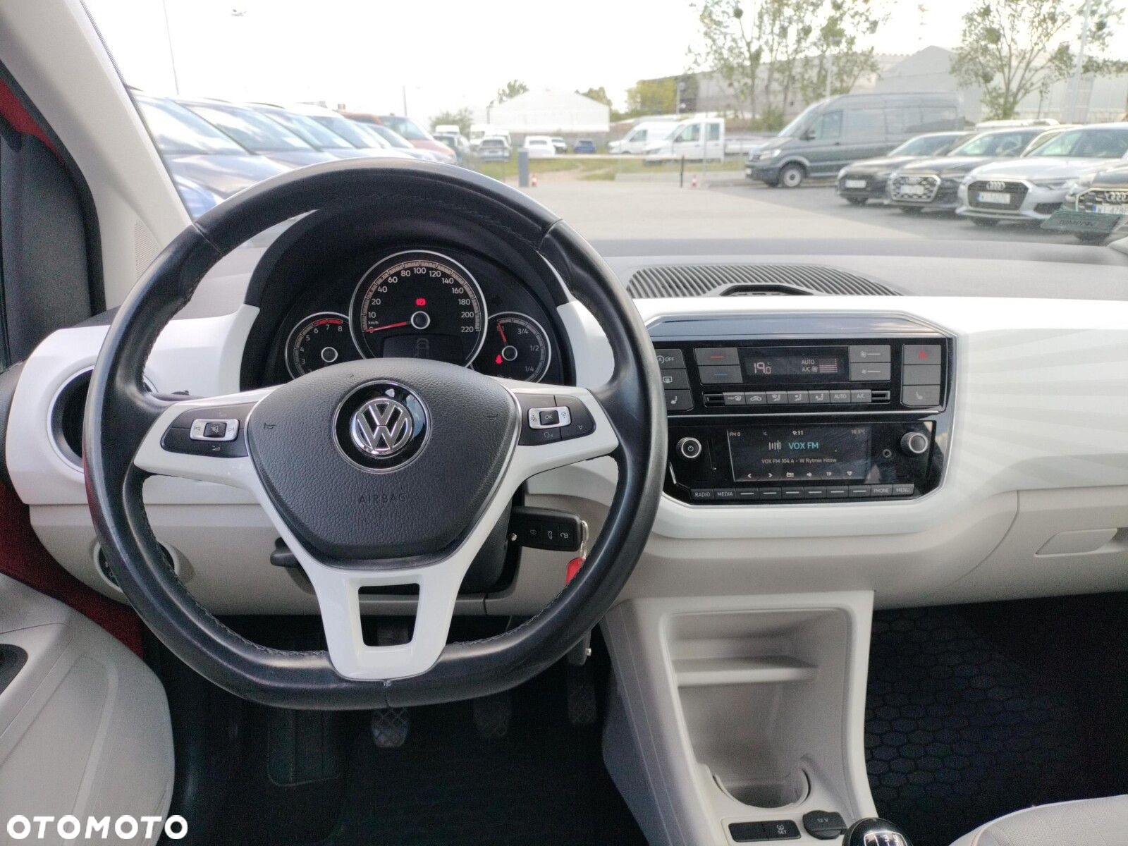 Volkswagen up! - 13