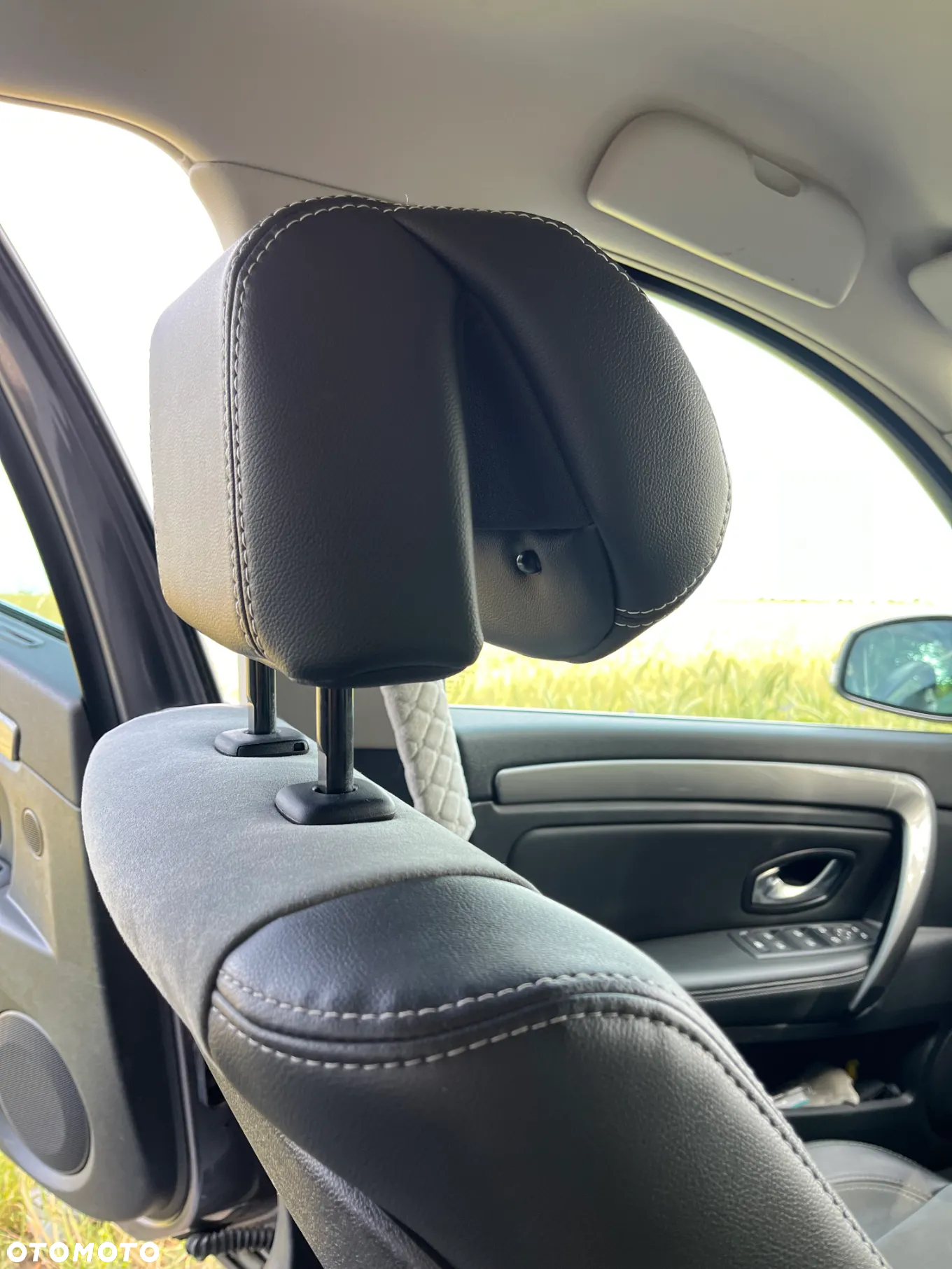 Renault Laguna Grandtour dCi 175 FAP Initiale - 16