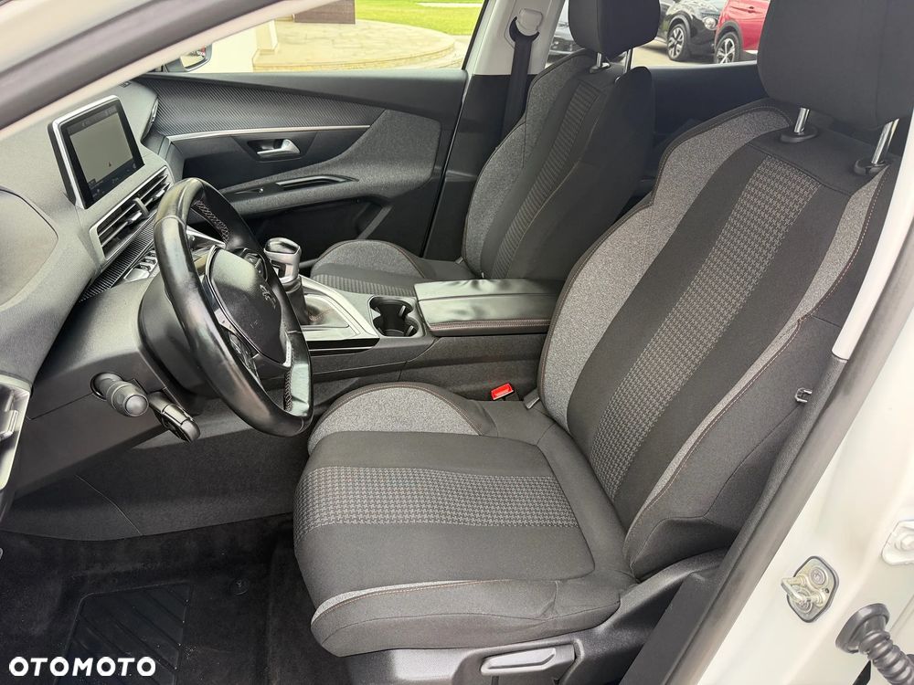 Peugeot 3008 - 10