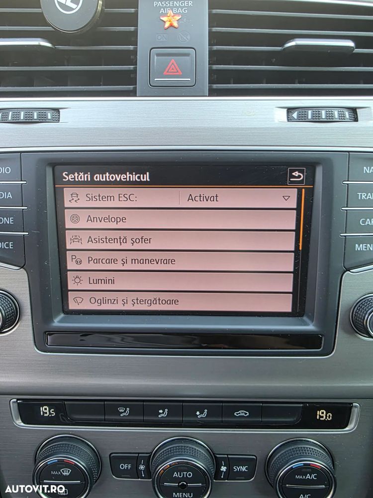 Volkswagen Golf 1.6 TDI DPF BMT DSG Highline - 11