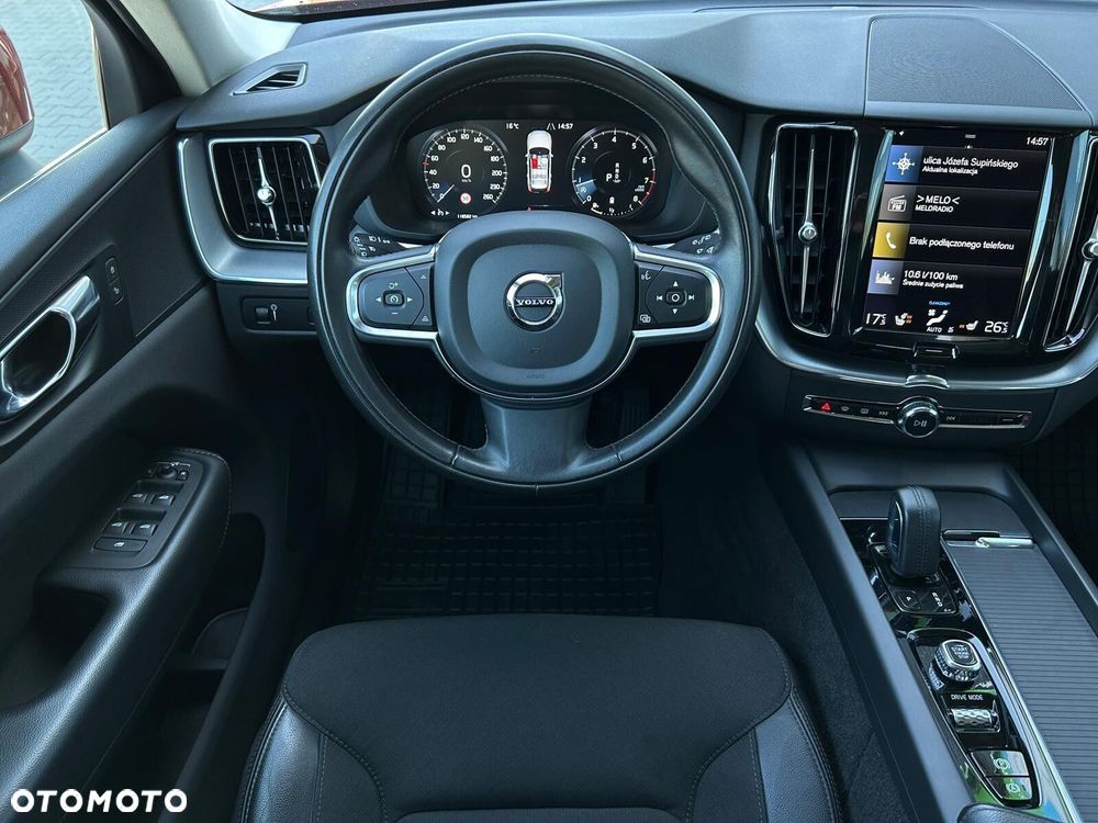 Volvo XC 60 B4 B Momentum - 5
