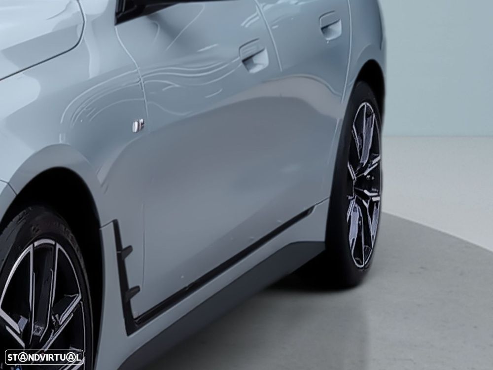 BMW i4 eDrive40 Pack Desportivo M Pro - 4