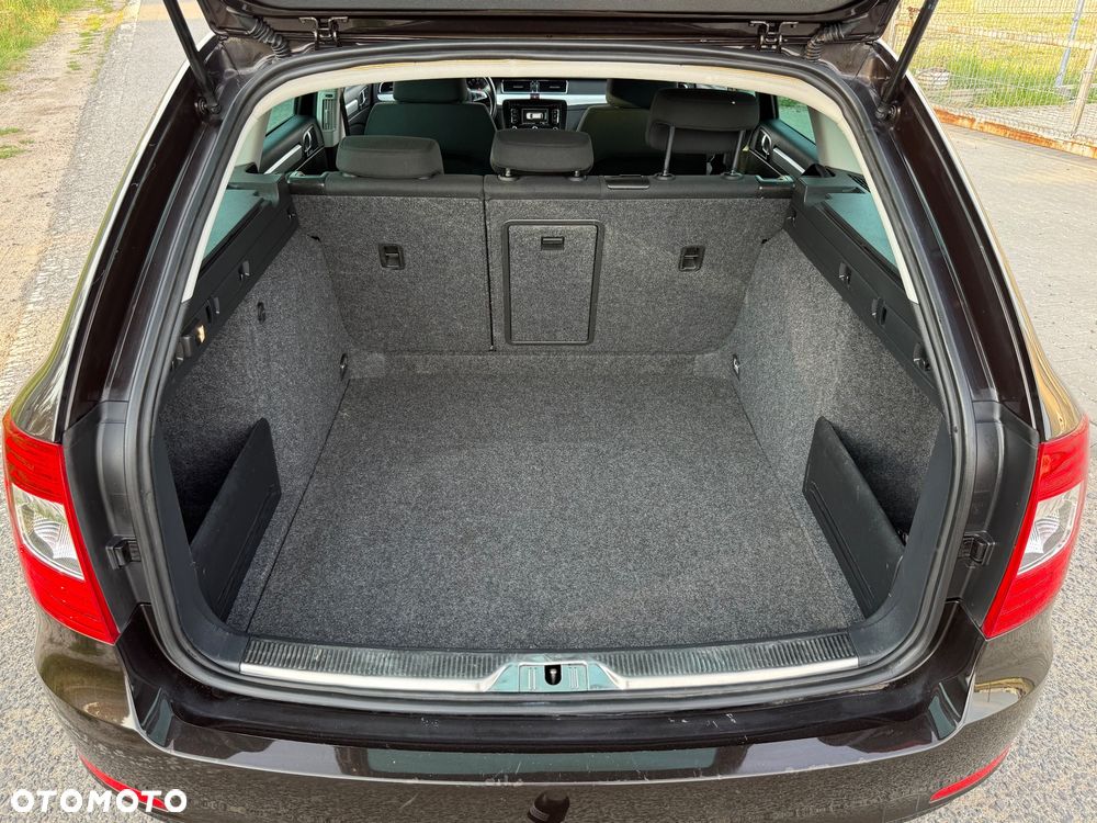 Skoda Superb 1.6 TDI GreenLine - 35