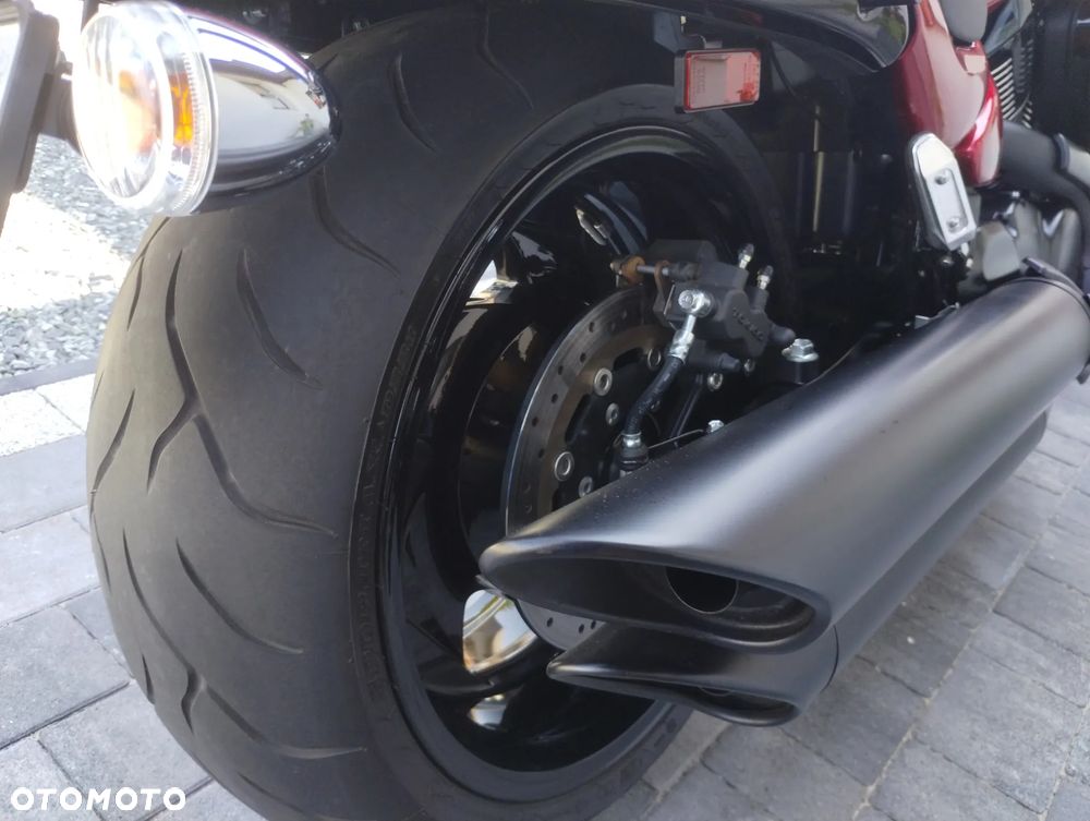 Suzuki Boulevard - 21