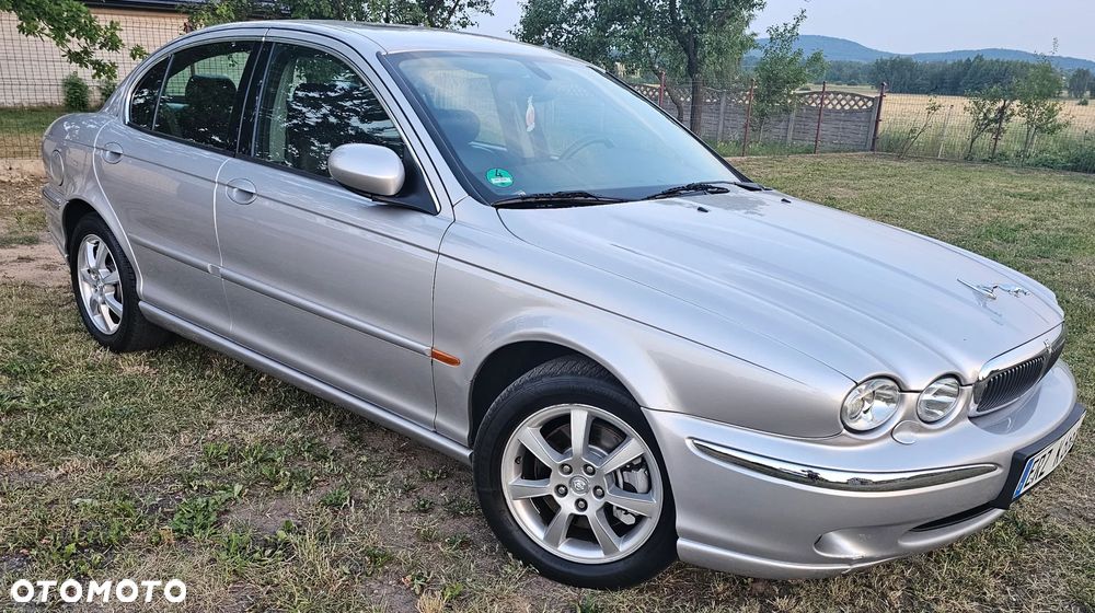 Jaguar X-Type - 4