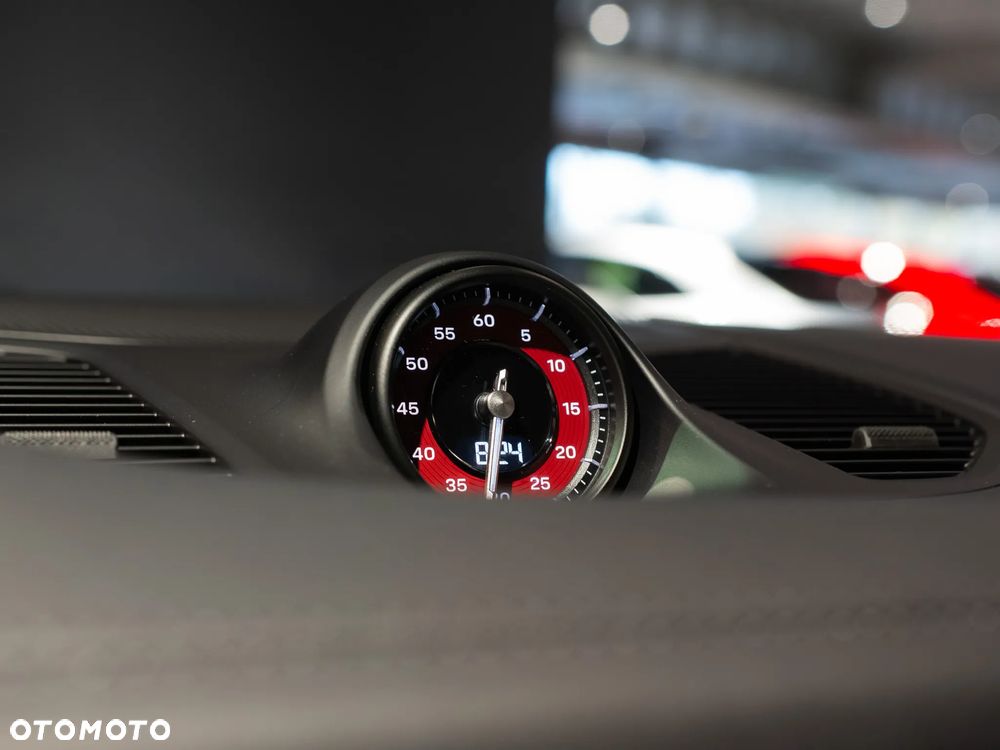 Porsche Cayenne - 24