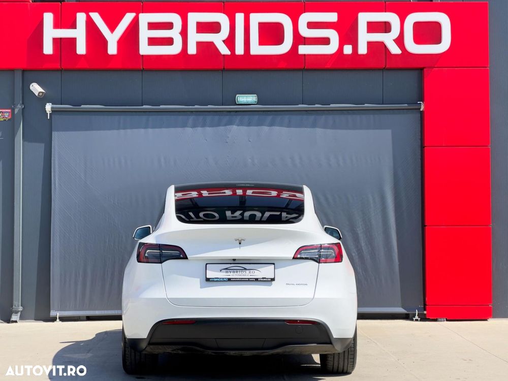 Tesla Model Y Long Range Dual Motor AWD - 5