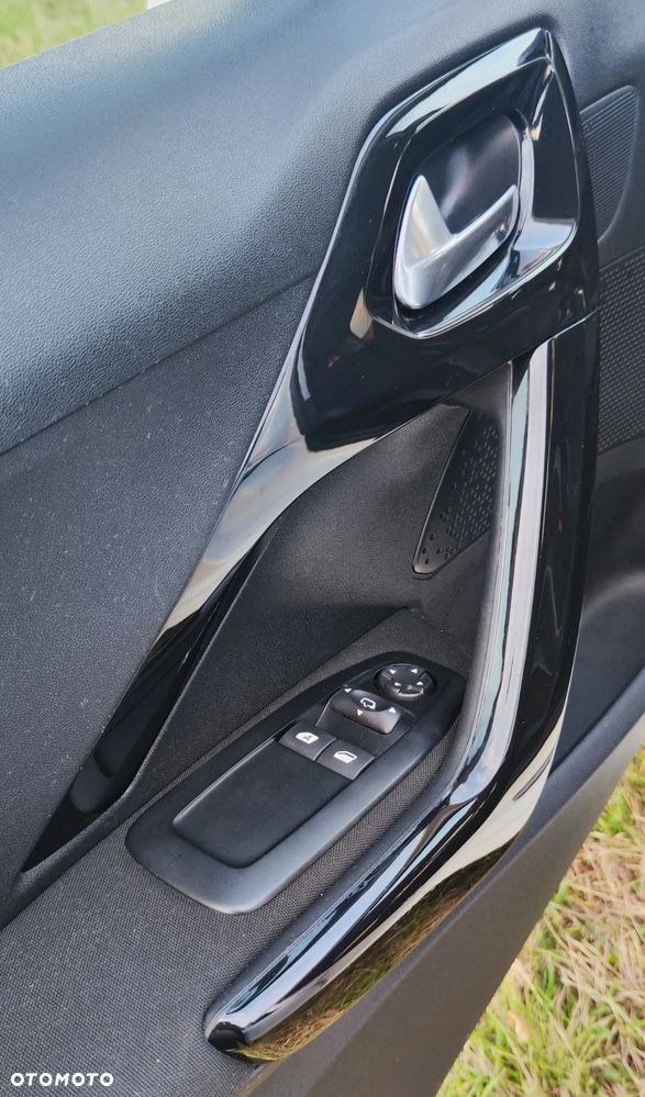 Peugeot 208 82 VTI Style - 16