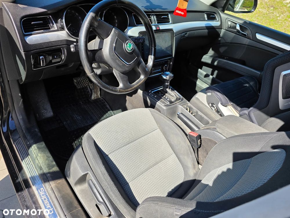 Skoda Superb 2.0 TDI Elegance DSG - 12