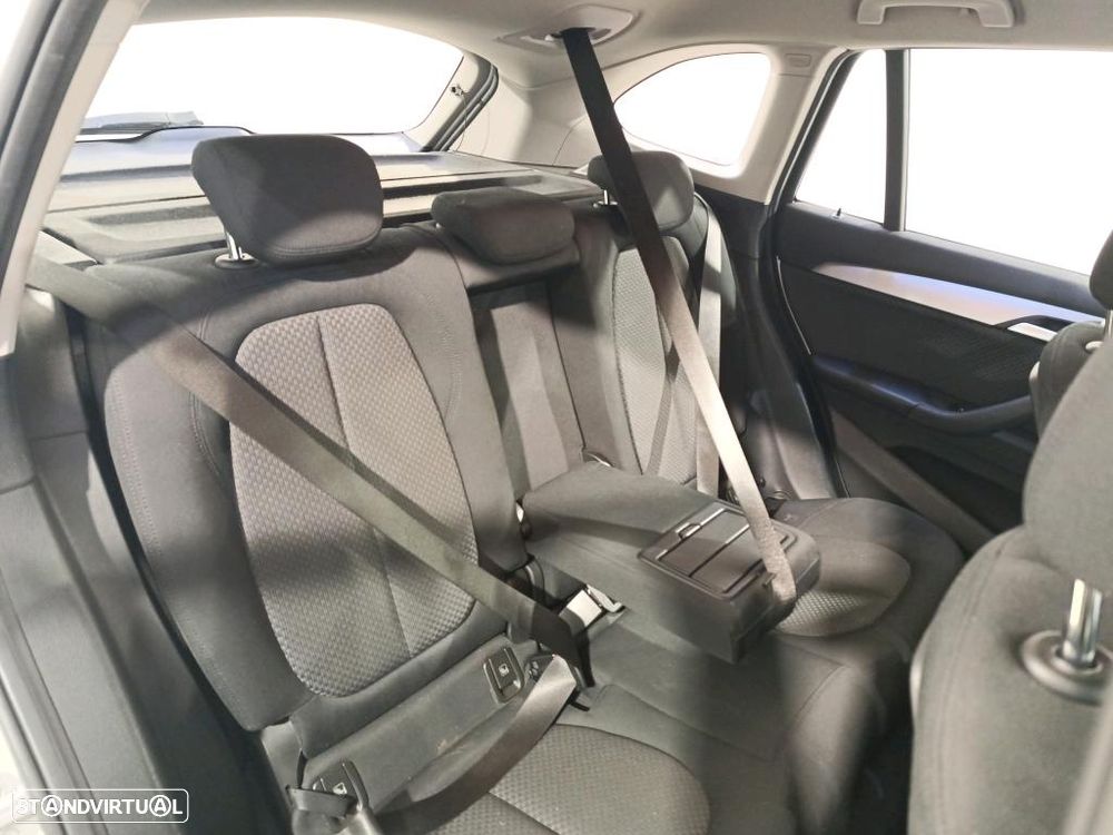 BMW X1 16 d sDrive Advantage - 8