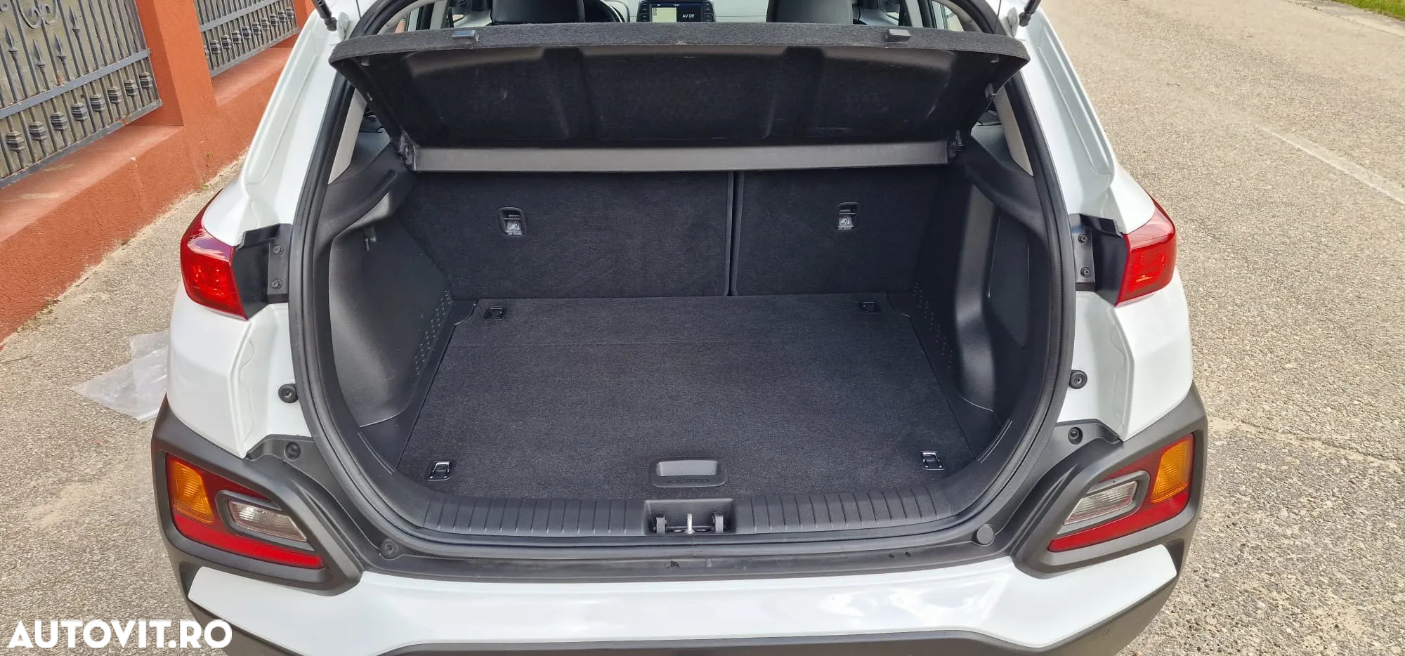 Hyundai KONA 1.6 CRDi DCT Premium - 21