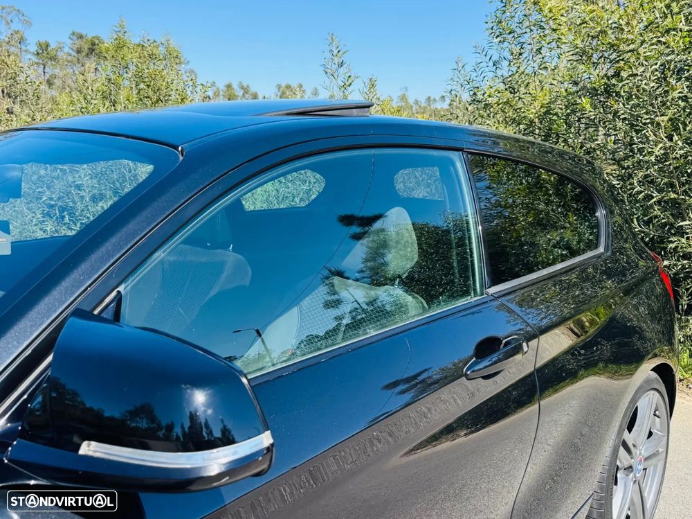 BMW 118 d Pack M - 4