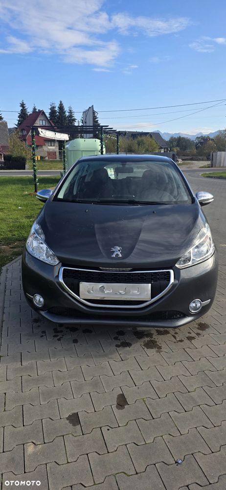 Peugeot 208 - 6