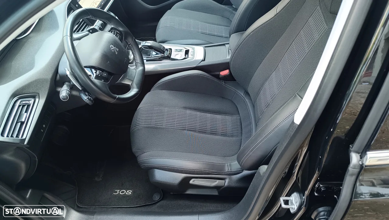 Peugeot 308 1.2 PureTech Allure EAT8 - 9