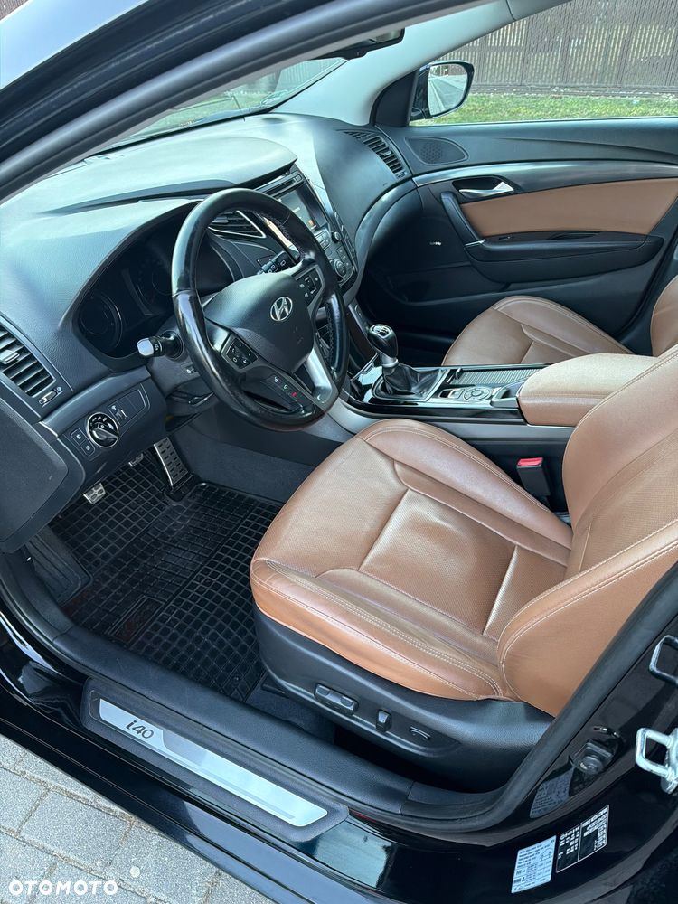 Hyundai i40 Kombi 1.7 CRDi Premium - 10