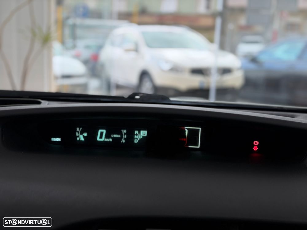 Toyota Prius 1.8 Premium +Pele+GPS+Solar - 14
